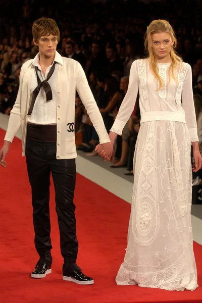 Look 64